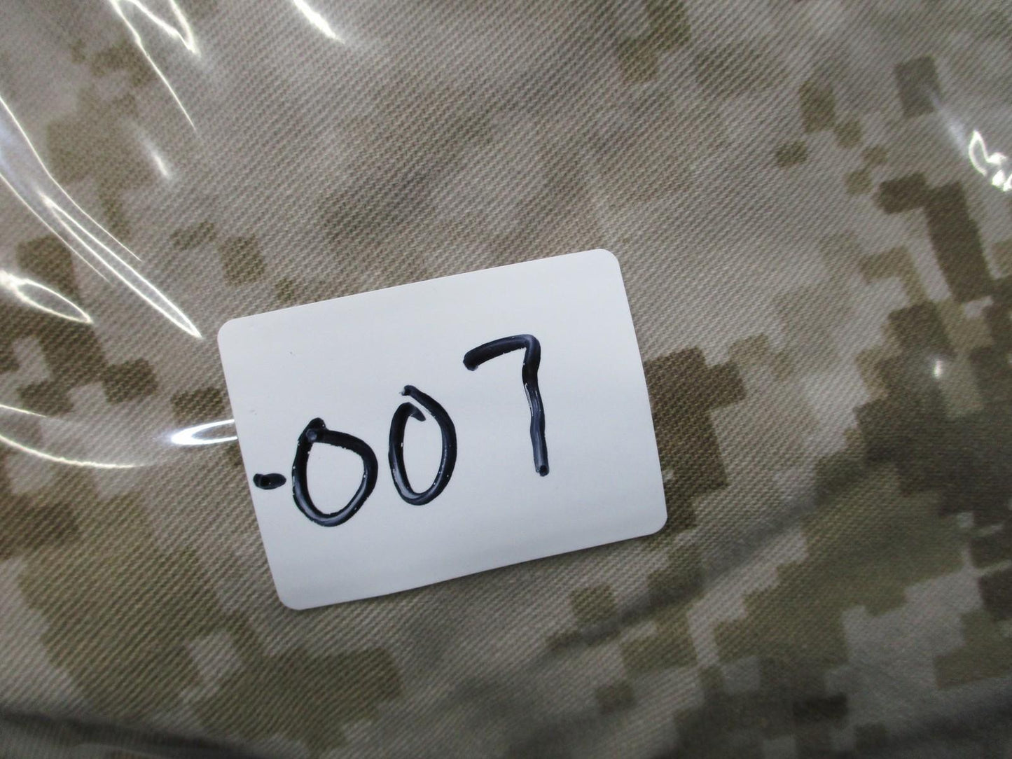 USMC Desert MARPAT Cargo Pants Medium Regular 31-35 Waist 29.5-32.5 Inseam