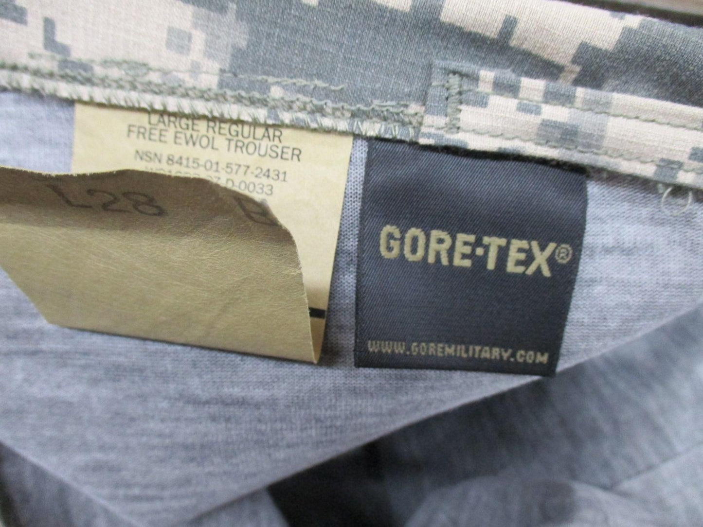 NEW ARMY ACU GORE-TEX EWOL TROUSER DIGITAL LARGE/REGULAR FLAME RESISTANT PANTS