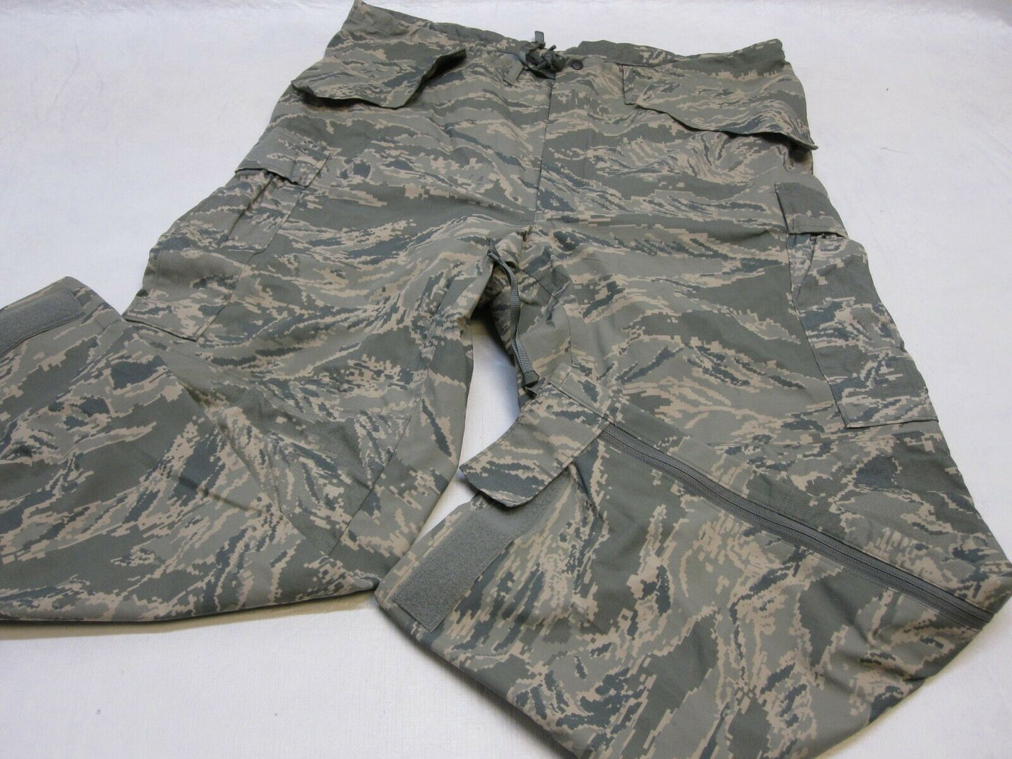 NWOT AIR FORCE COLD/ WET WEATHER TROUSER APECS ABDU LARGE/REGULAR TIGER STRIPE