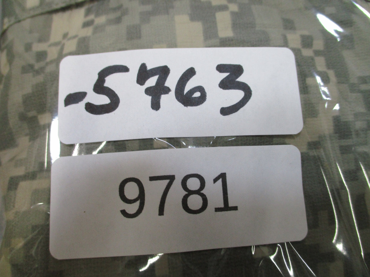 ARMY ACU DIGITAL UCP GEN III LEVEL 6 COLD/WET JACKET SMALL/SHORT GORE-TEX TOP