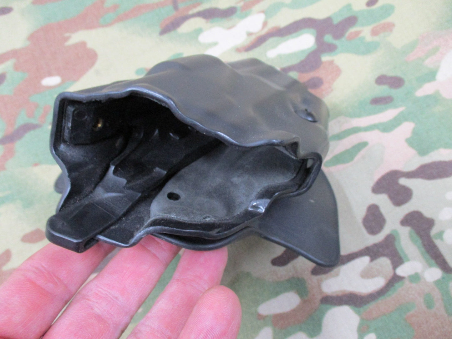 Safariland ALS Right Hand Smith & Wesson M&P 9 4-1/4" Concealment Holster, Black