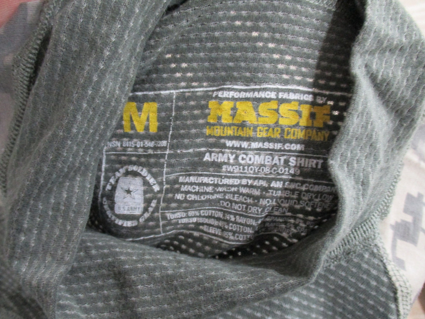 NWOT USGI ARMY COMBAT SHIRT MEDIUM ACU DIGITAL CAMO UCP FLAME RESISTANT ACS FR