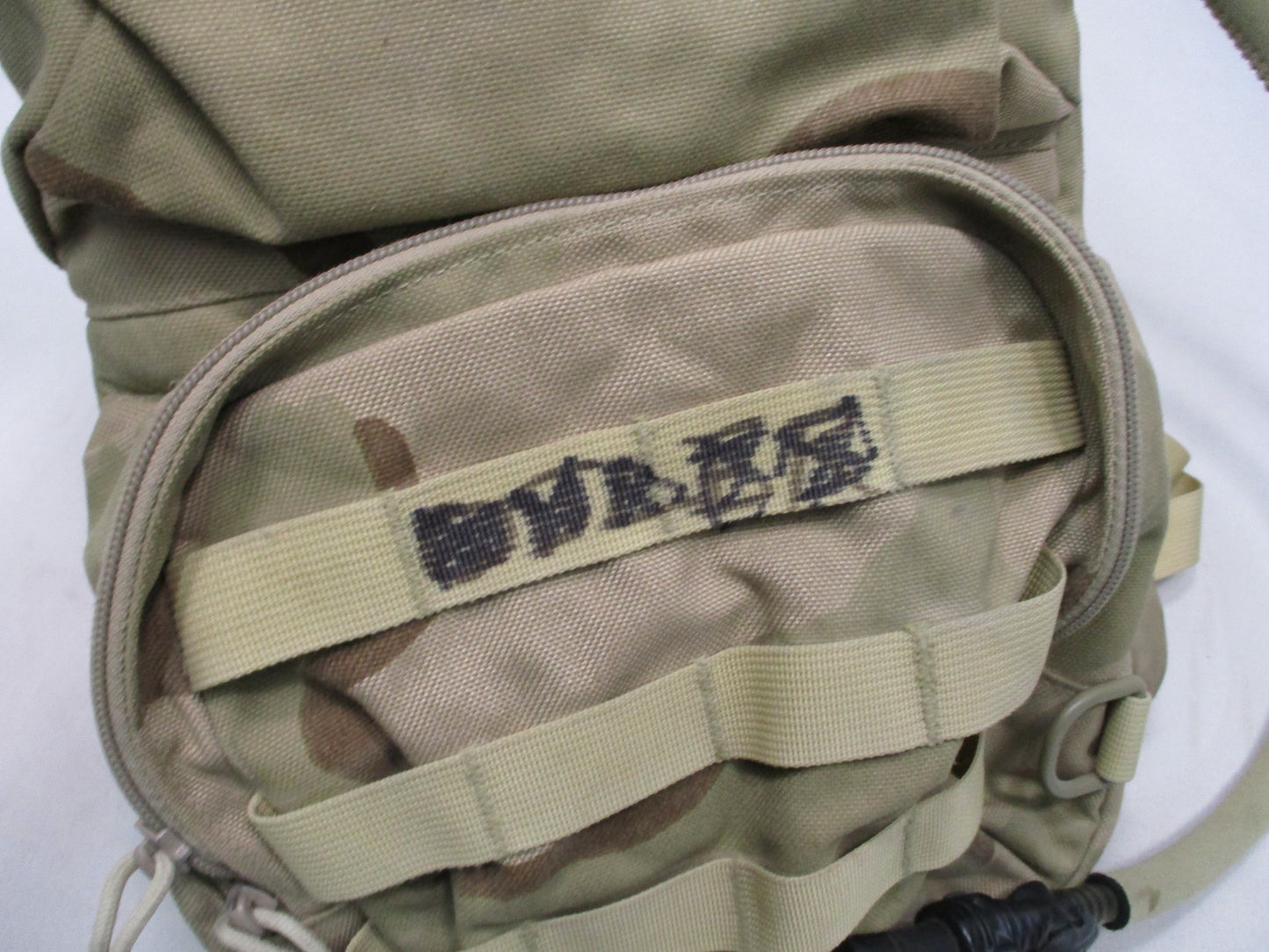 DESERT CAMO CAMELBAK SMALL PACK MULE (w. BLADDER) M.U.L.E. (USED)