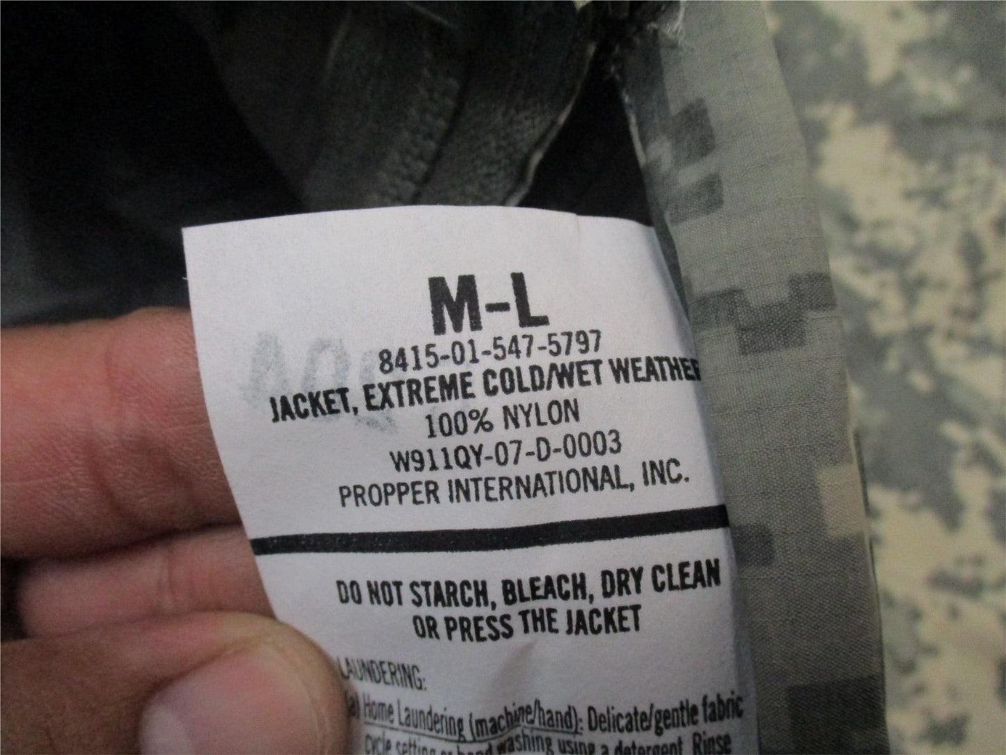 NEW ARMY ACU DIGITAL UCP GEN III LEVEL 6 COLD/WET JACKET MEDIUM/LONG GORE-TEX