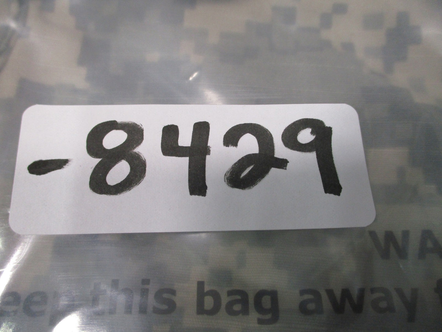 Army Combat Uniform ACU Trousers Medium-Regular Digital Camo Cargo Pants