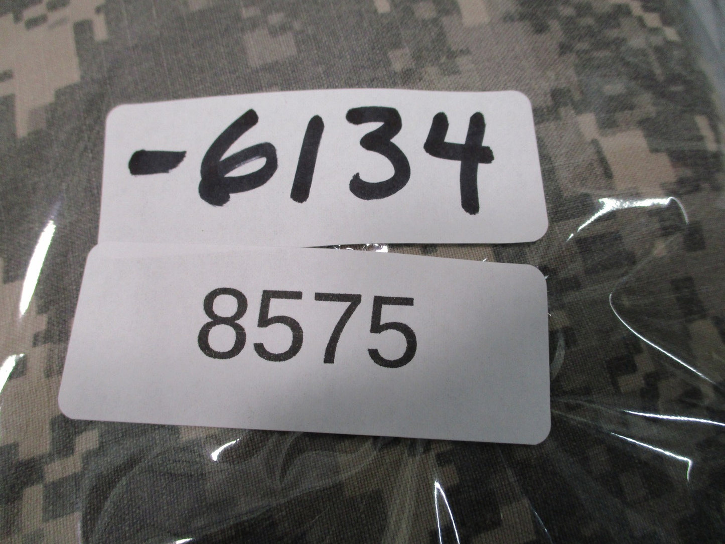 U.S. Army Combat Uniform ACU Pants Large Regular Flame Resistant Camo Cargo