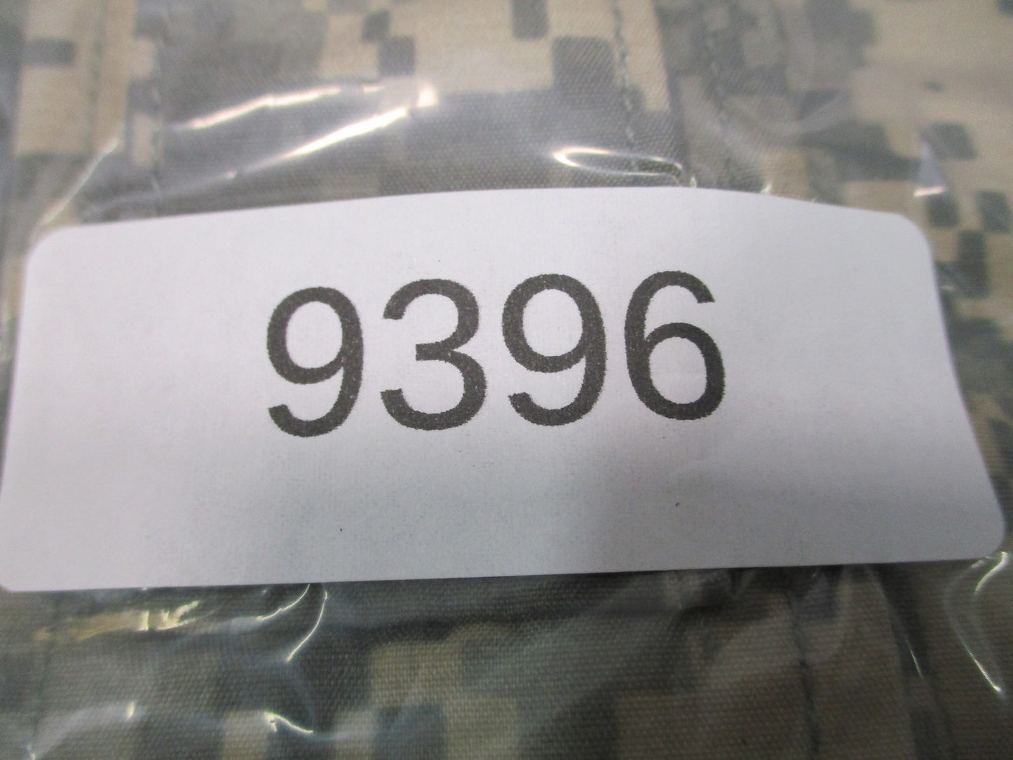 US Military ECWCS Gen II Cold Weather Parka UCP Camo Medium Regular Tennier