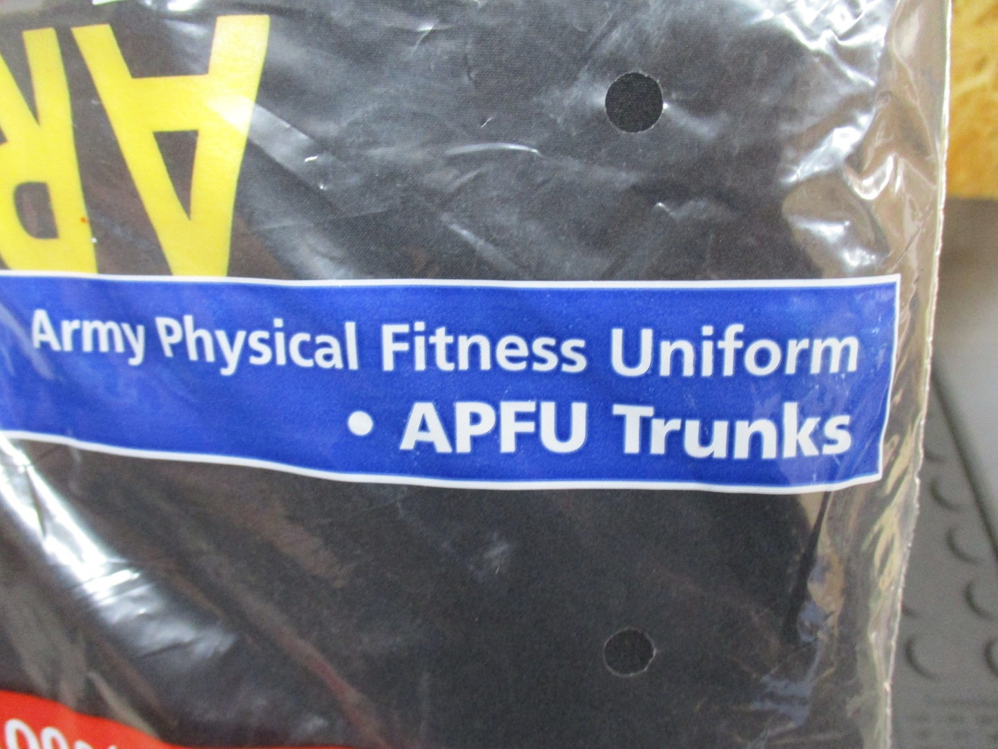 NEW US ARMY PT SHORTS PHYSICAL TRAINING GYM SHORT SWIM TRUNKS XLARGE BLK/YELLOW