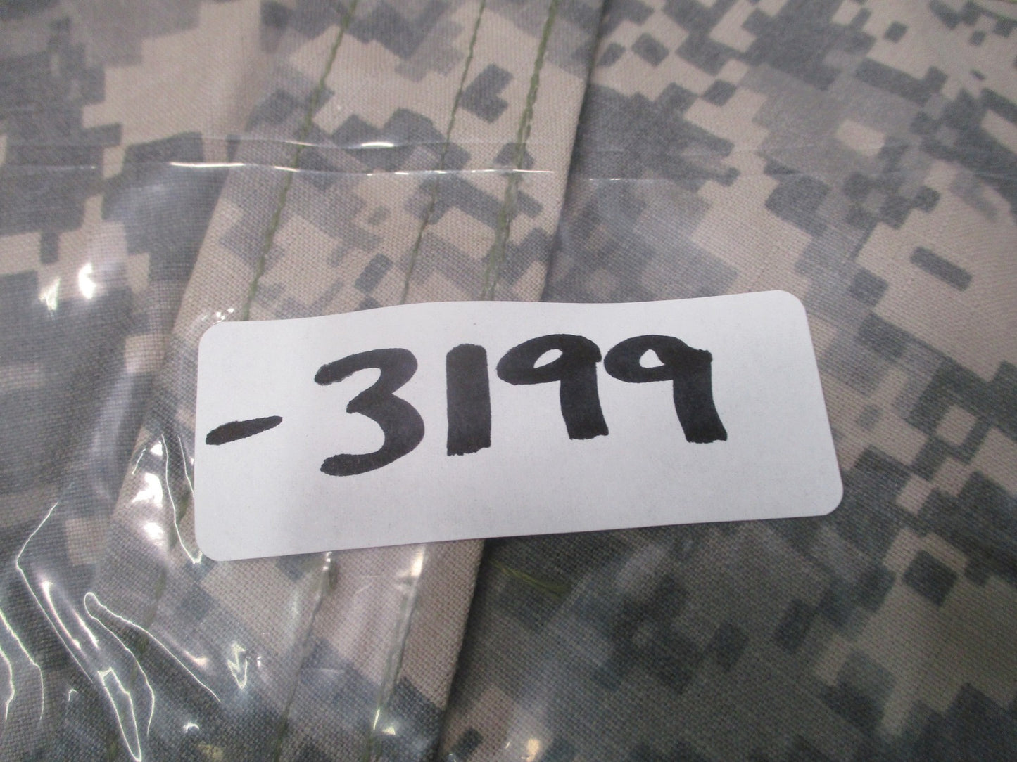 US Military ACU Coat Large Regular Digital Camo Flame Resistant Uniform Jacket
