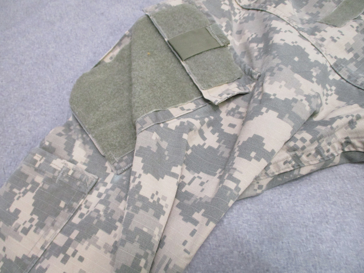 USGI ACU UCP Digital Camo Army Combat Coat Shirt 50/50 Nylon Cotton Surplus