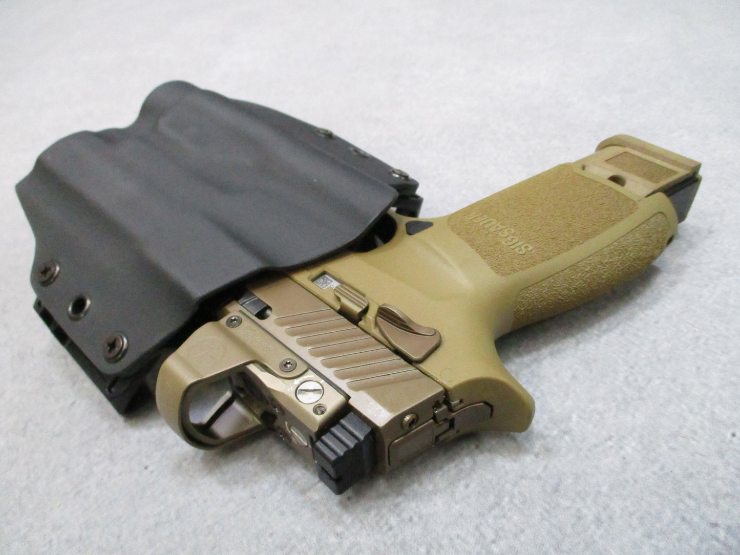BlackPoint Tactical OWB Holster Sig Sauer M17 / P320 TLR-1 RH 1.75" Belt Loop