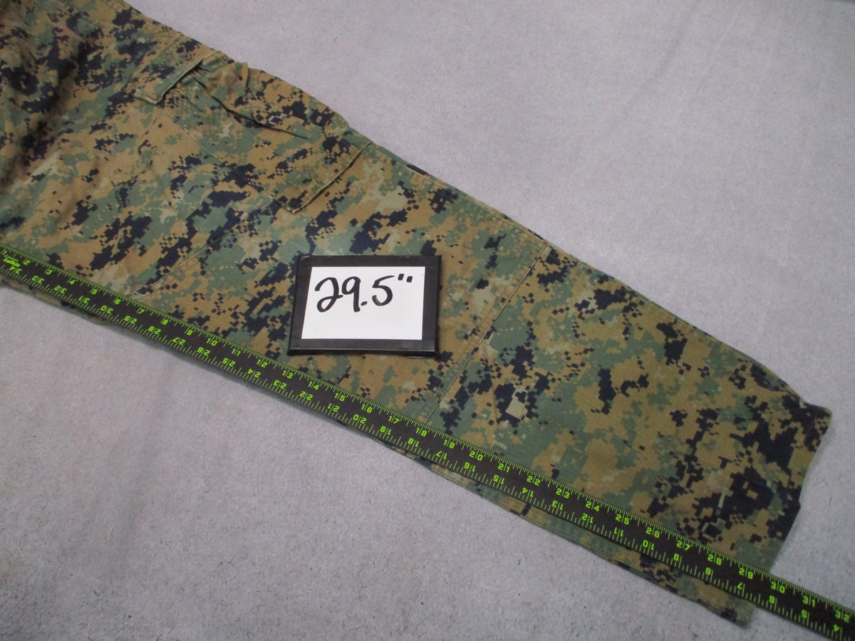 USMC Woodland MARPAT Combat Pants Measured 31x29.5 MCCUU Trousers Knee Hole