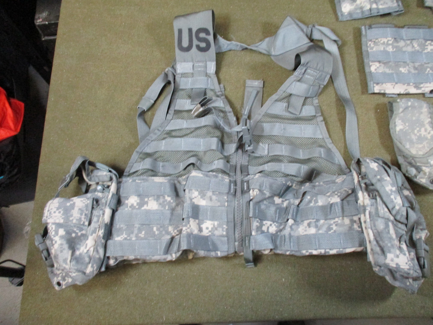 USGI MOLLE II Fighting Load Carrier Set - ACU UCP Tactical Vest with Pouches