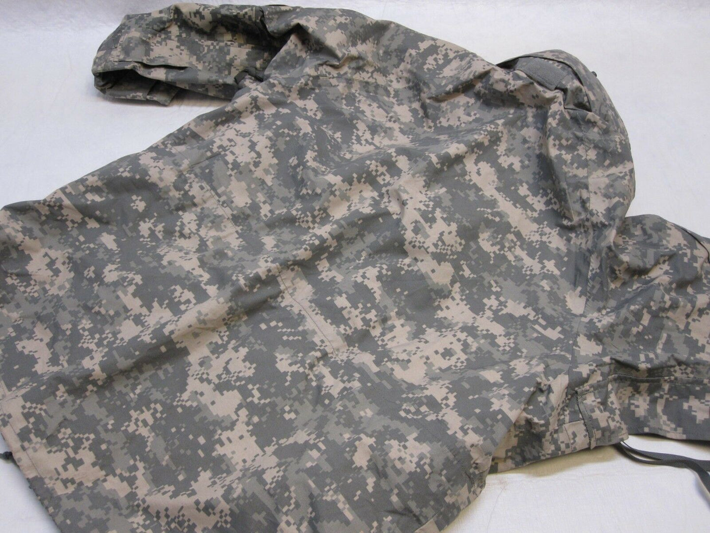 NEW ARMY ISSUE ACU DIGITAL GORE-TEX JACKET COLD/WET WEATHER PARKA LARGE/REGULAR - Centex Military Gear