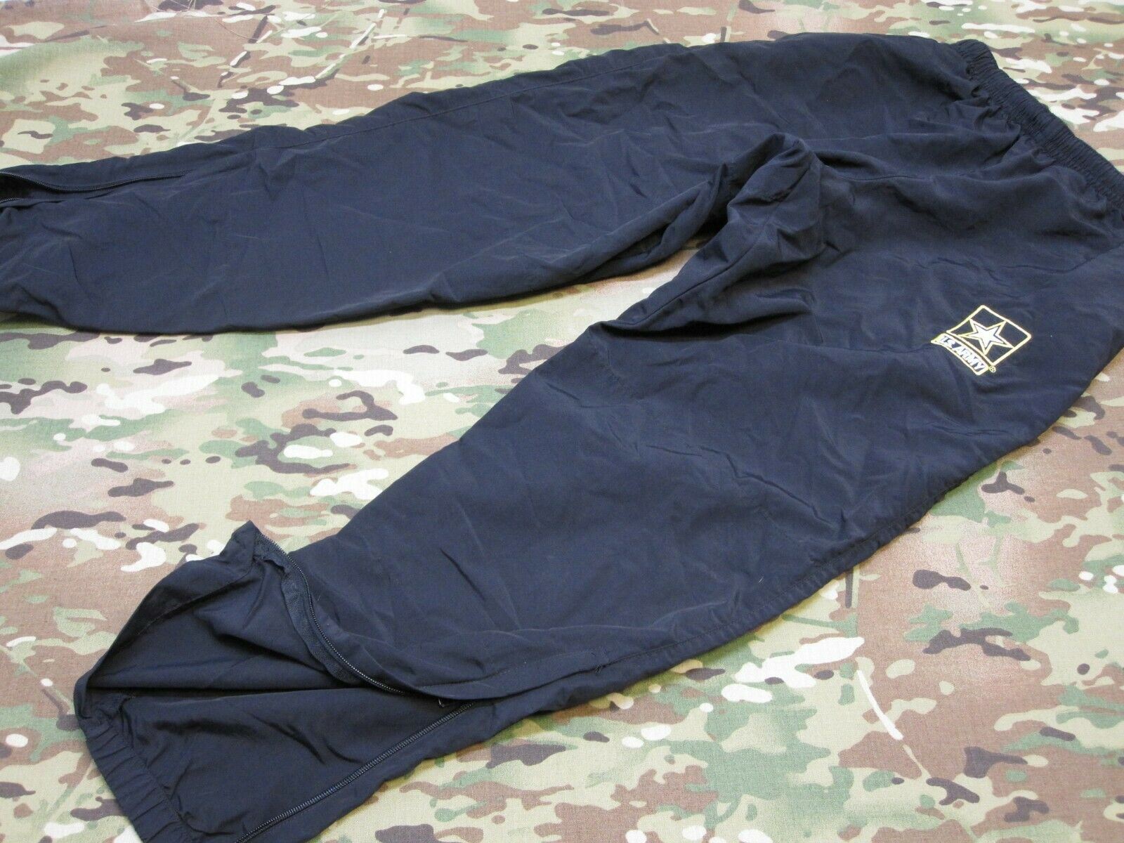 US ARMY LOGO BLACK YELLOW/GOLD PT PANTS COLD WEATHER BOTTOMS PTs TROUSER (Used) - Centex Military Gear