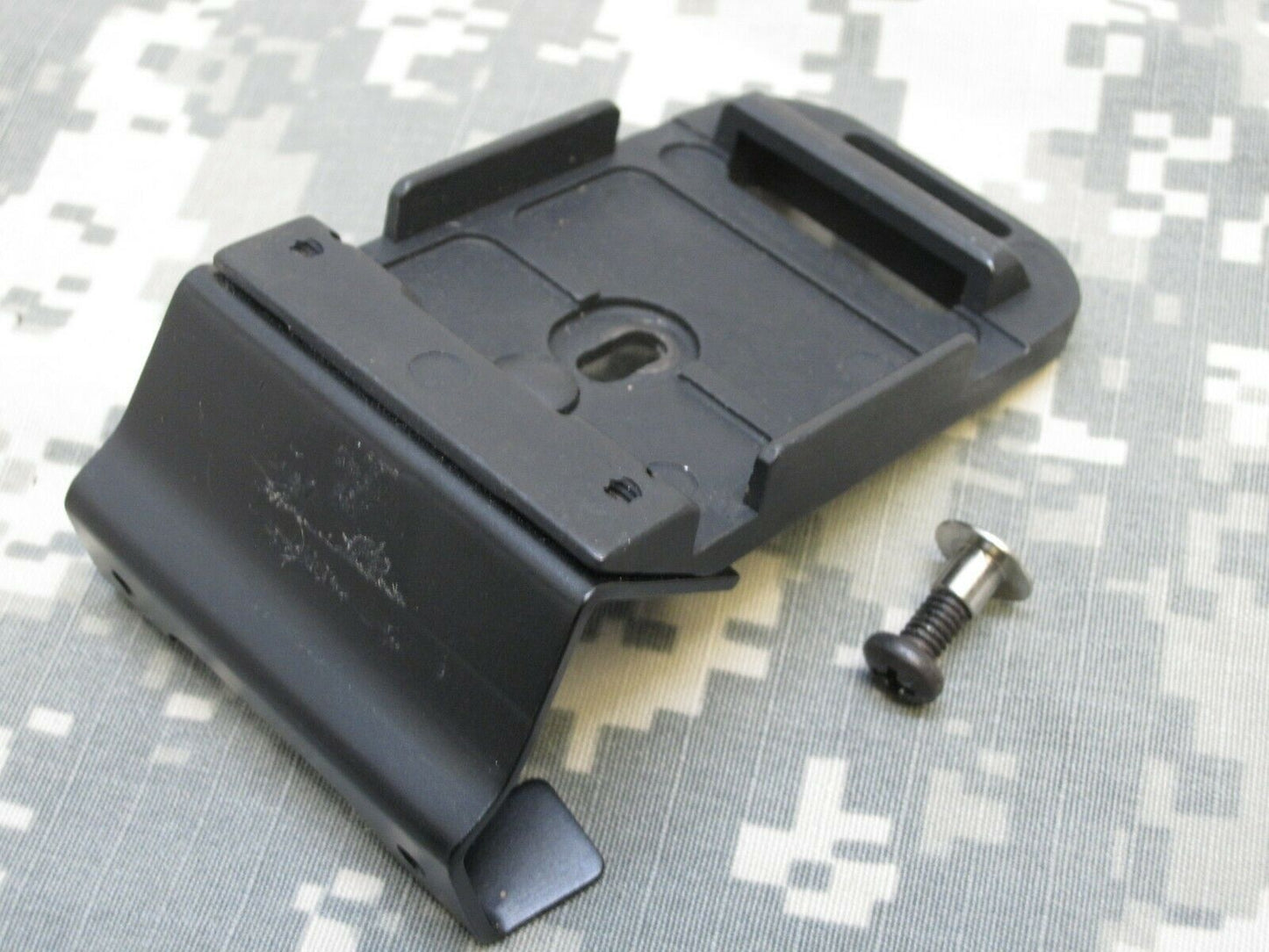 NOS BLACK ACH HELMET NVG LEVER MOUNT RHINO BRACKET BASE PLATE SHROUD ONE HOLE