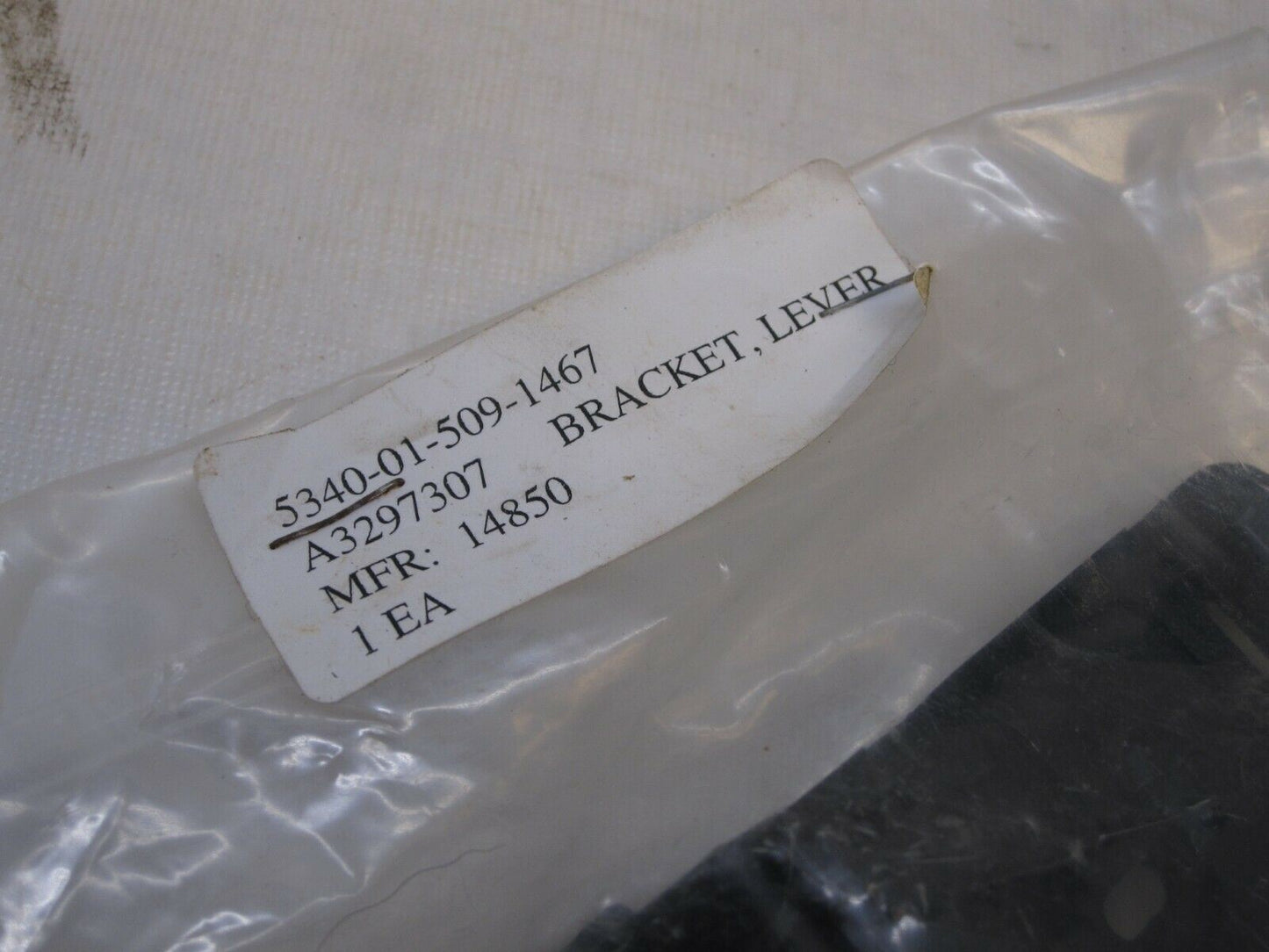 NOS BLACK ACH HELMET NVG LEVER MOUNT RHINO BRACKET BASE PLATE SHROUD ONE HOLE