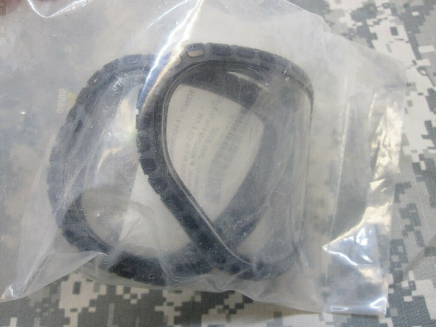 NEW SURPLUS M40 SERIES GAS MASK CLEAR LENS OUTSERT LENSES COVERS SET REPLACEMENT - Centex Military Gear