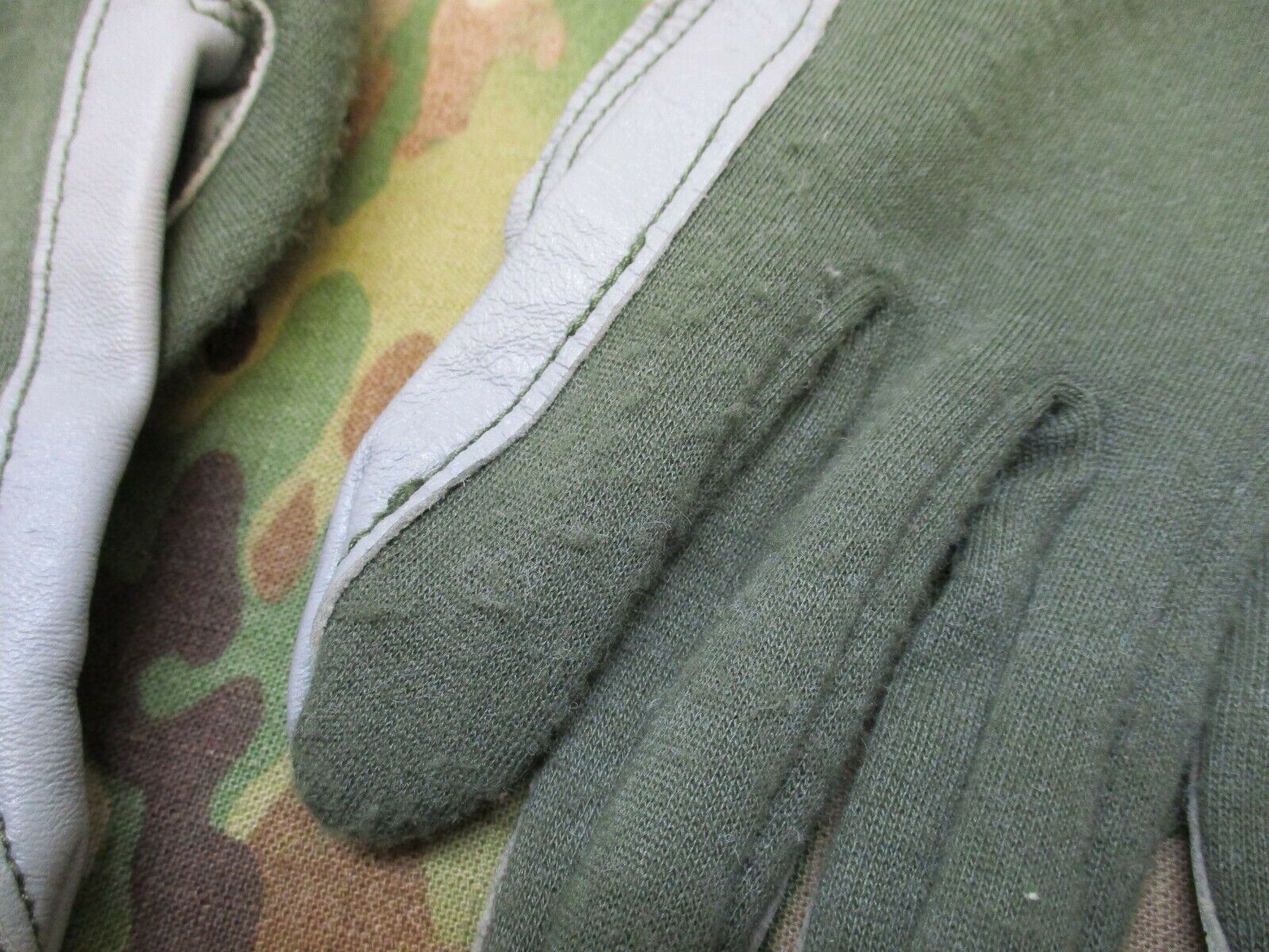 Green USGI military summer flight gloves by Centex Military Gear, tactical aviation gloves size 9, featuring durable design for pilots.