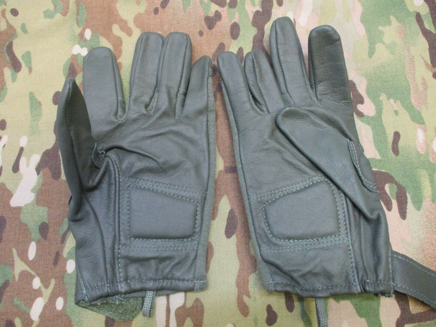 TYPE II ARMY COMBAT GLOVES MEDIUM SAGE GREEN GOAT SKIN LEATHER FLAME RESISTANT