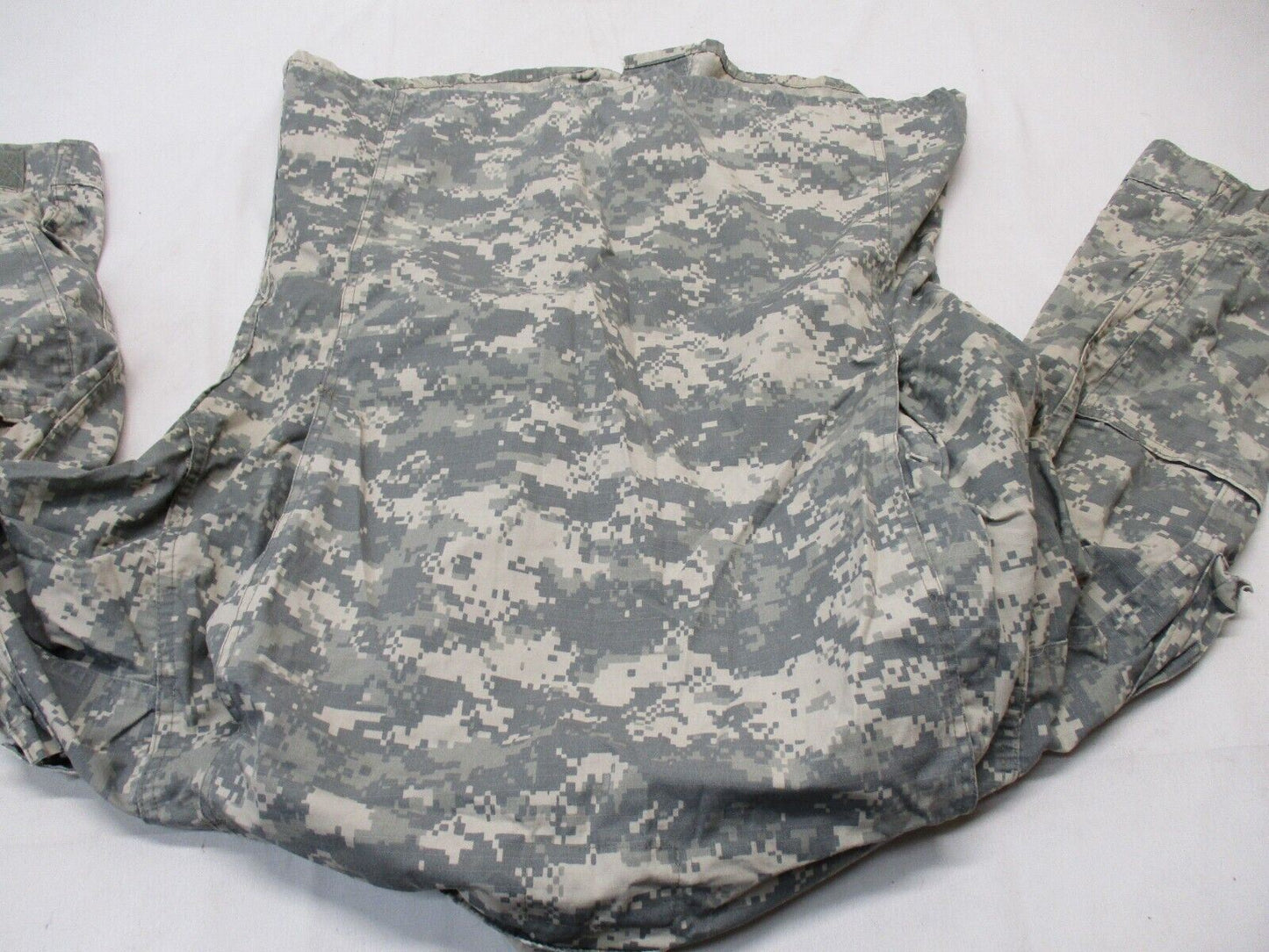 LOT OF (4) ARMY COMBAT UNIFORM SHIRTS ACU DIGITAL COATS UCP TOPS 4 PACK DIGICAM - Centex Military Gear