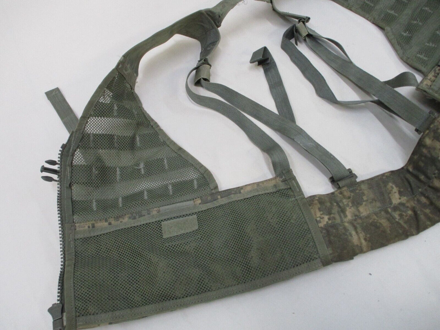 US ARMY MOLLE VEST FLC FIGHTING LOAD CARRIER BEARING EQUIPMENT DIGITAL TACTICAL