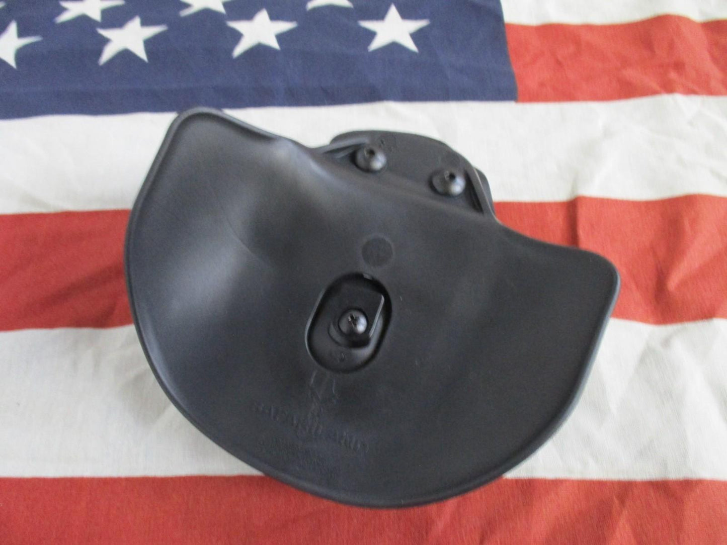 SAFARILAND Concealment Holster RUGER LC9 5198-184-411 Blk Lined Right STX Plain