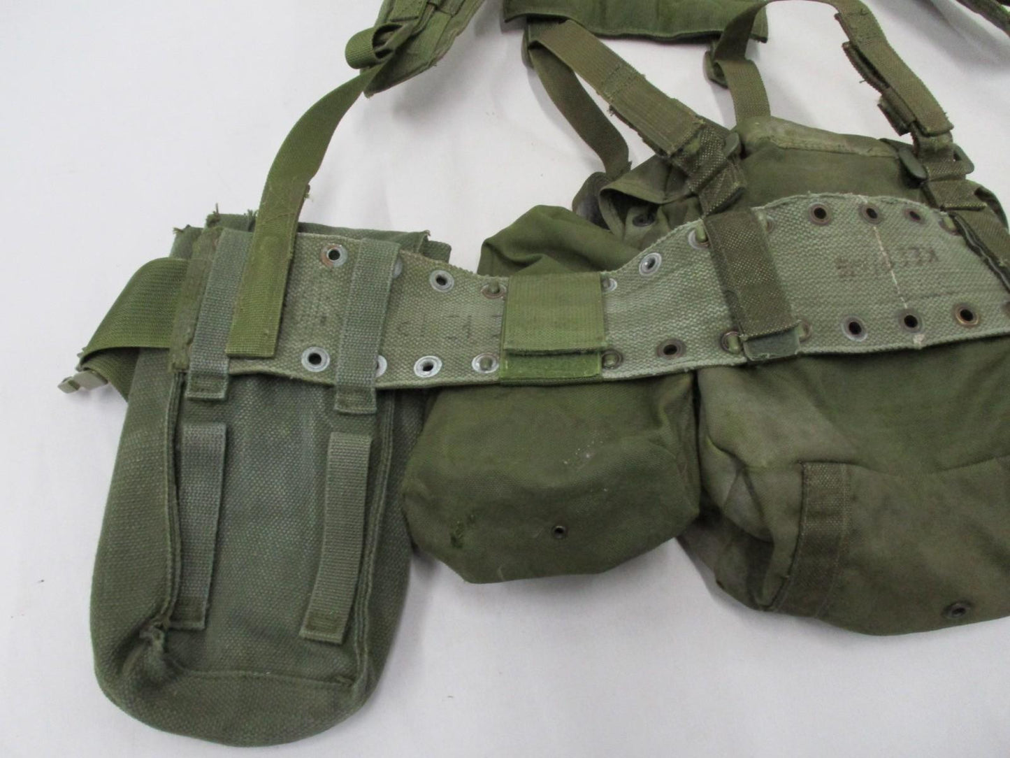 CANADIAN MILITARY SURPLUS LOADOUT KIT CHEST RIG AMMO CANTEEN BUTTPACK POCKETS