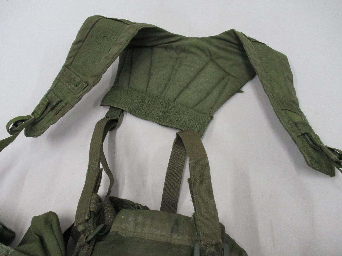 CANADIAN MILITARY SURPLUS LOADOUT KIT CHEST RIG AMMO CANTEEN BUTTPACK POCKETS