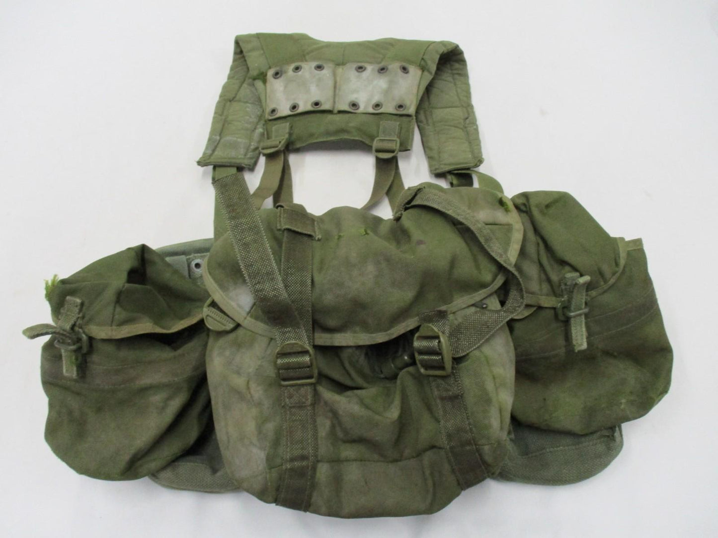 CANADIAN MILITARY SURPLUS LOADOUT KIT CHEST RIG AMMO CANTEEN BUTTPACK POCKETS