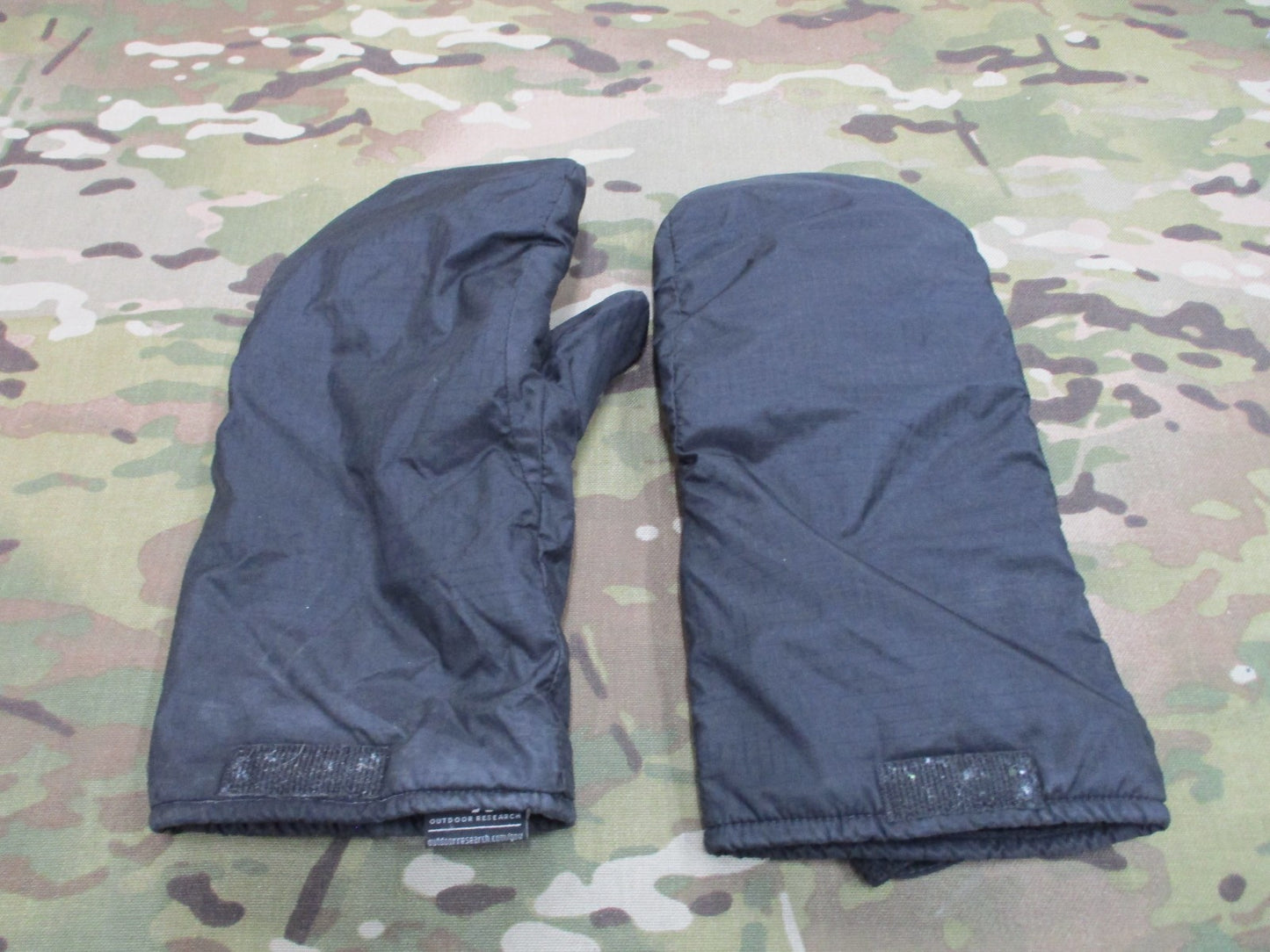 OUTDOOR RESEARCH BLACK FIREBRAND MITTS INSERTS (LARGE) GLOVE LINERS OR GLOVES