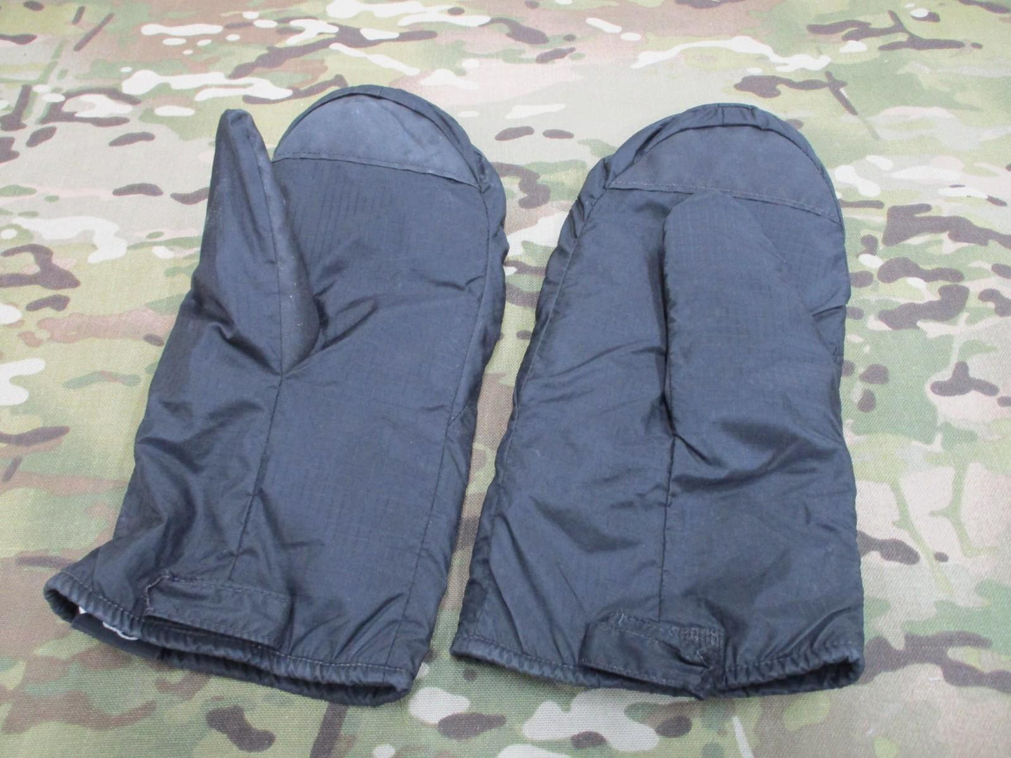 OUTDOOR RESEARCH BLACK FIREBRAND MITTS INSERTS (LARGE) GLOVE LINERS OR GLOVES