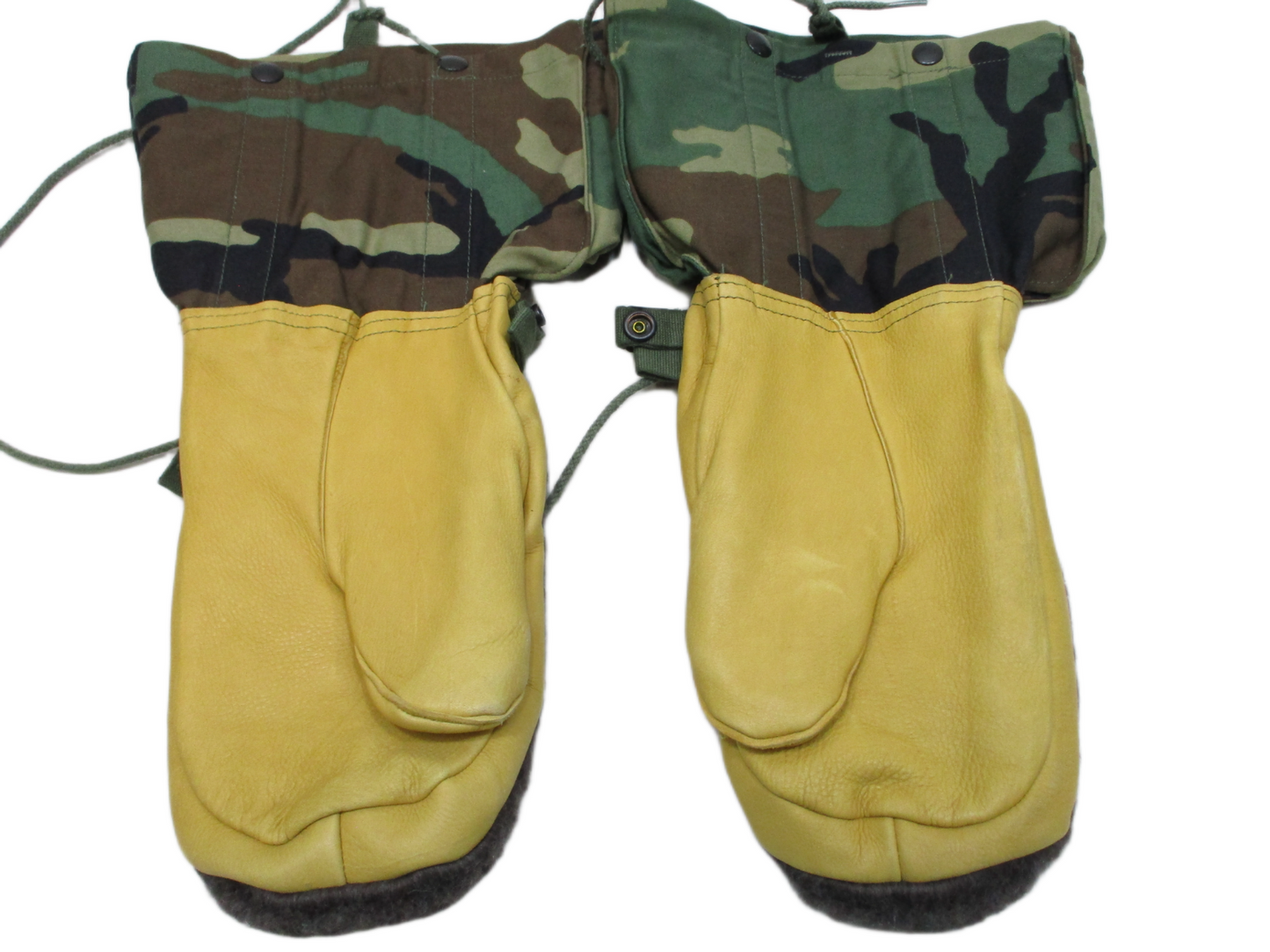 US Military Extreme Cold Weather Mitten Set ECW M81 Woodland Camo Small