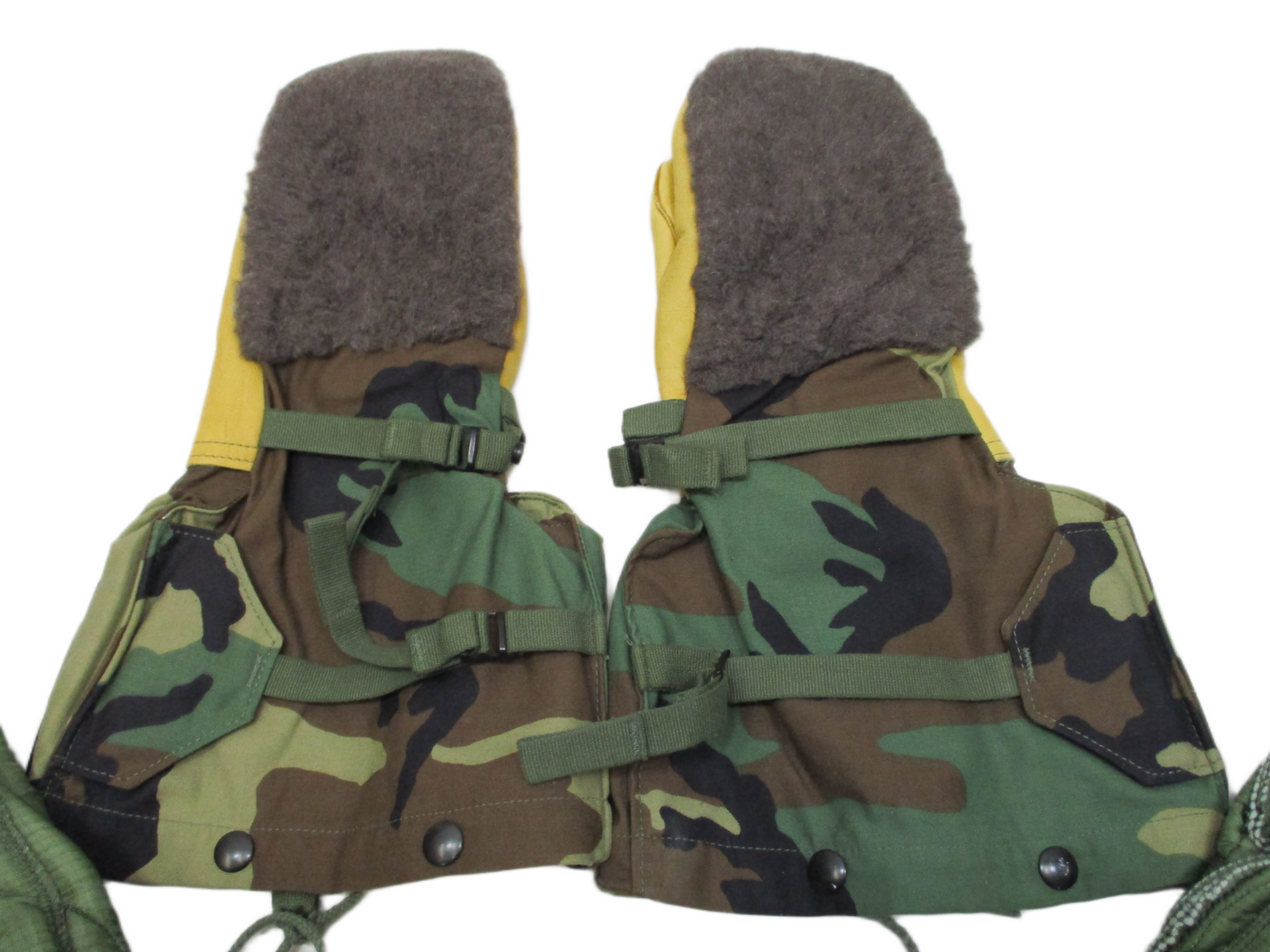 US Military Extreme Cold Weather Mitten Set ECW M81 Woodland Camo Small