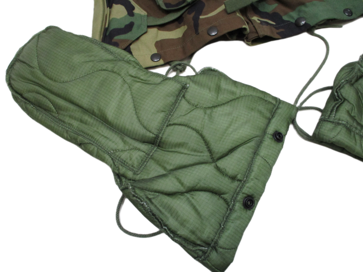 US Military Extreme Cold Weather Mitten Set ECW M81 Woodland Camo Small