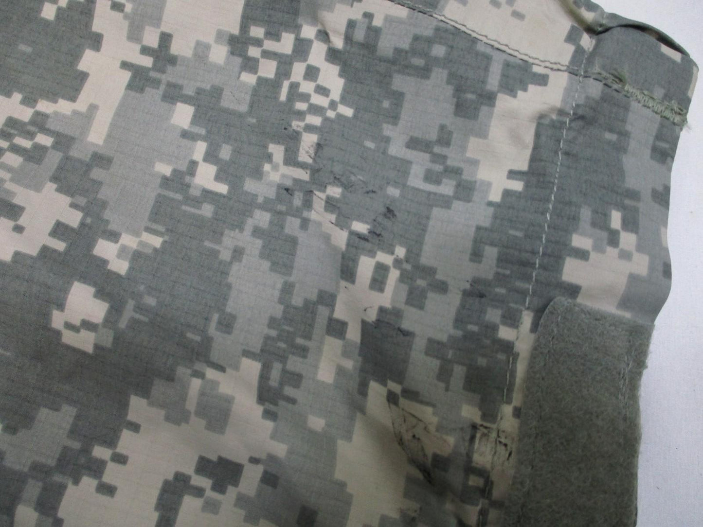 US Military ECWCS Gen III Trousers Small-Regular Digital Camo Cold Weather Pants