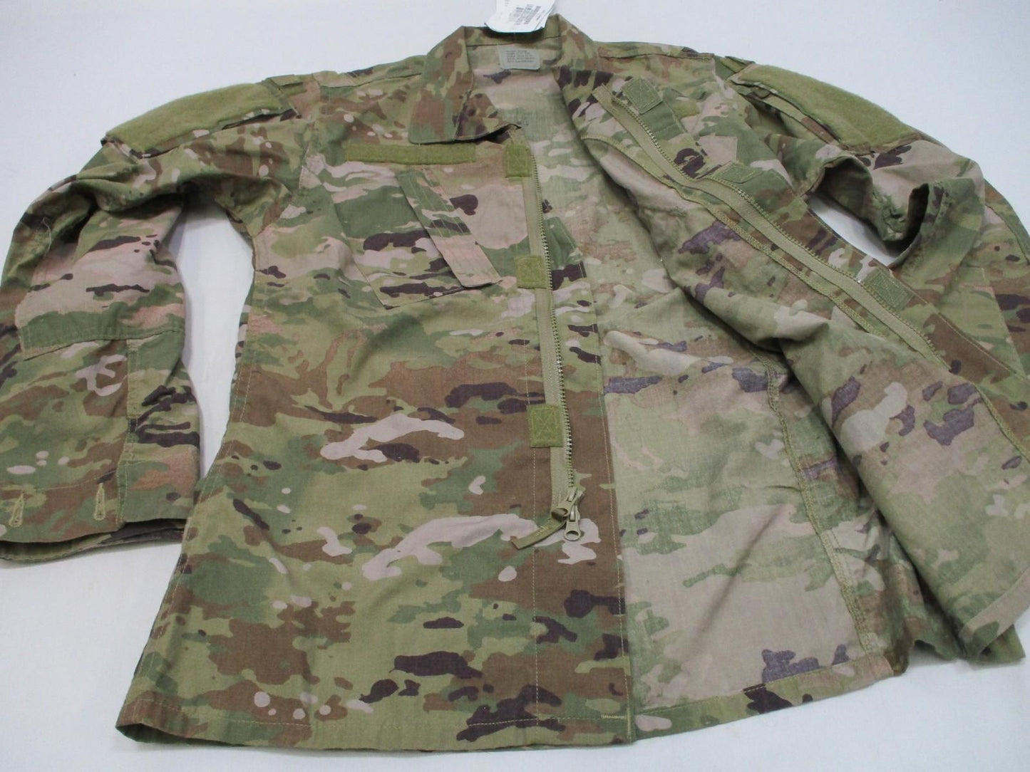 NEW U.S. Army Combat Uniform ACU Flame Resistant Jacket Small-Long MultiCam