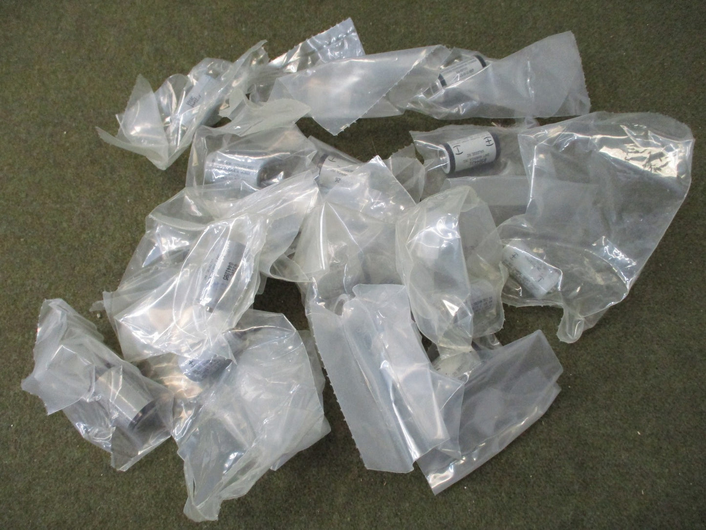 18x SAFT BA-5372/U Lithium Manganese Dioxide Non-Rechargeable Battery NOS