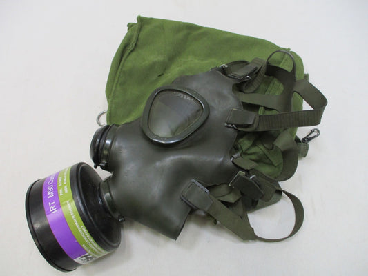 Romanian M74 Gas Mask w/ Filter & Bag - Iraqi War Trophy - Collectible