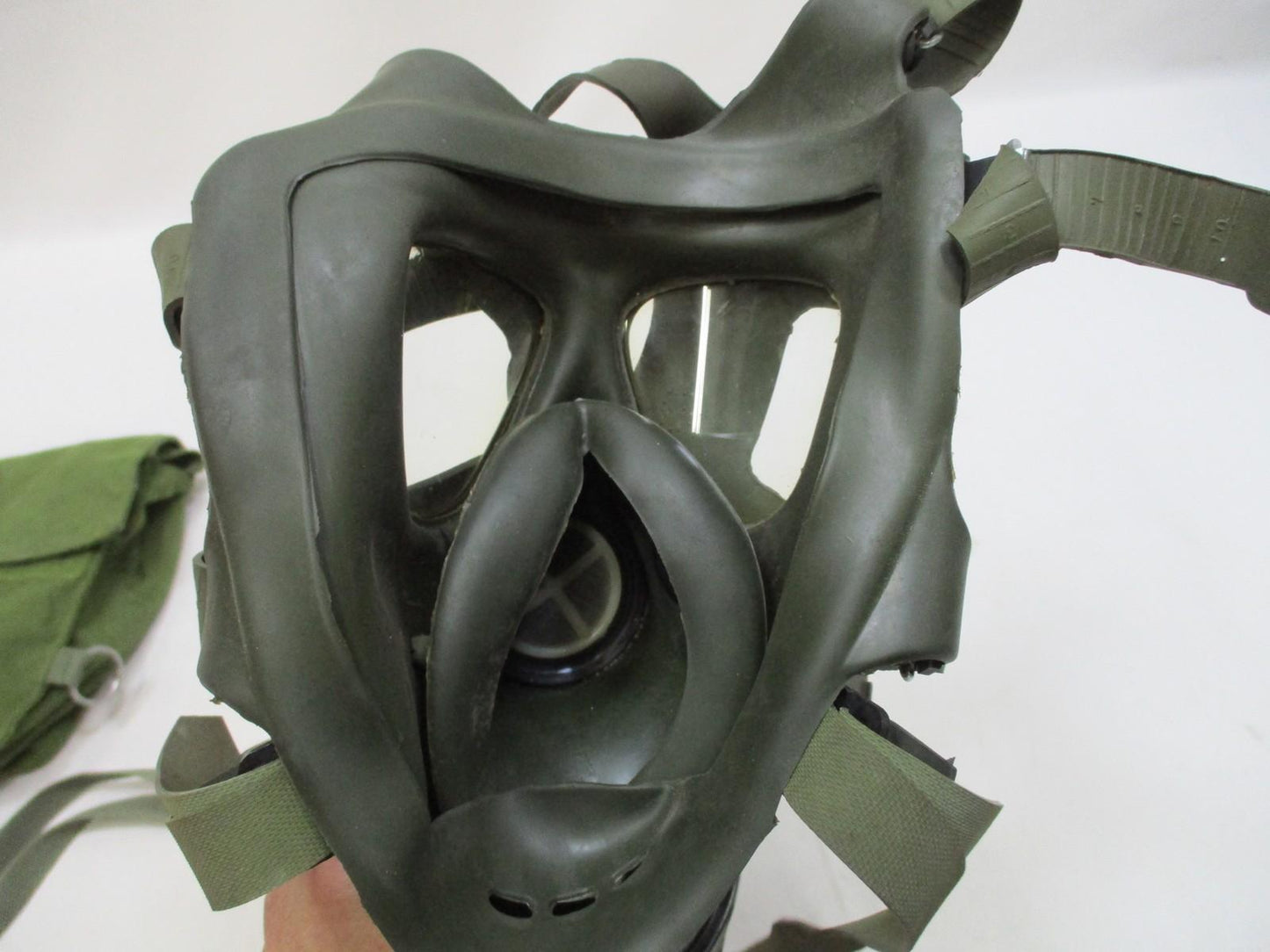 Romanian M74 Gas Mask w/ Filter & Bag - Iraqi War Trophy - Collectible