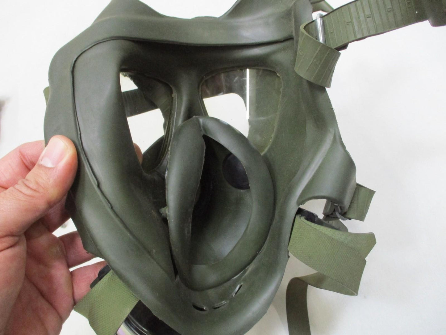 Romanian M74 Gas Mask w/ Filter & Bag - Iraqi War Trophy - Collectible
