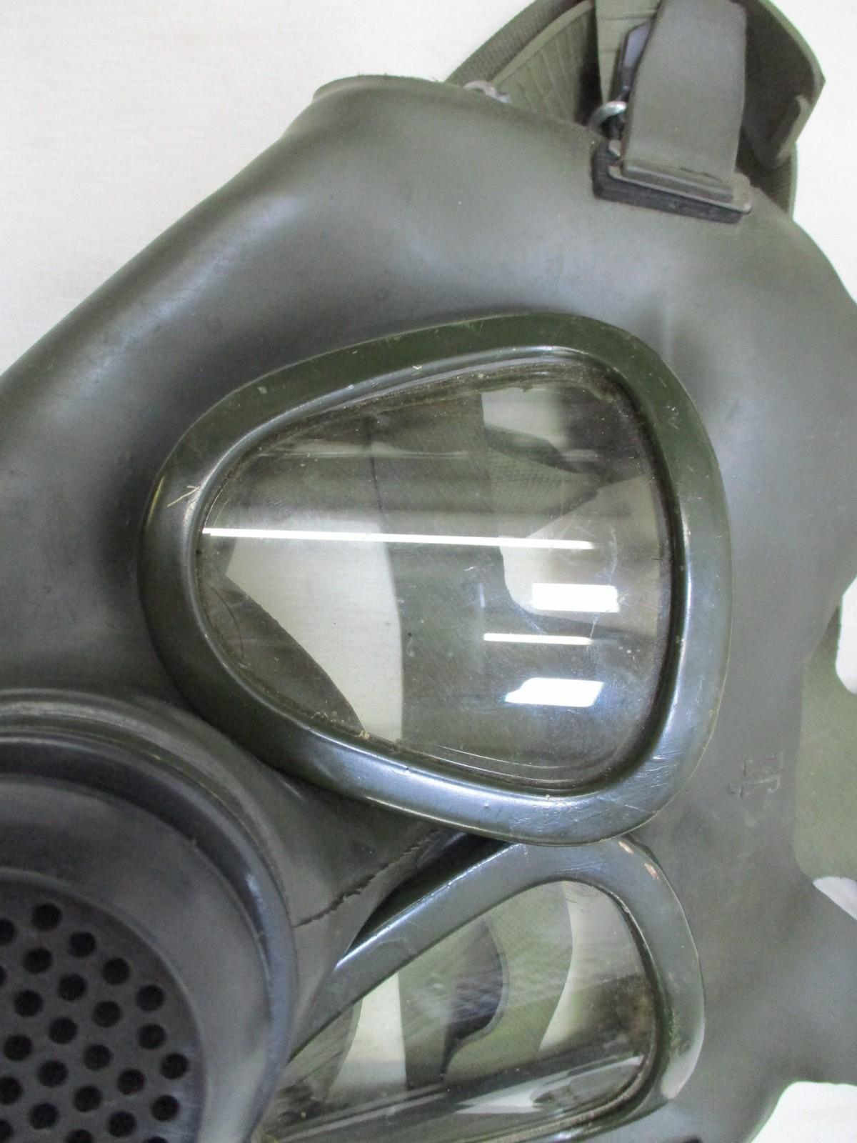 Romanian M74 Gas Mask w/ Filter & Bag - Iraqi War Trophy - Collectible