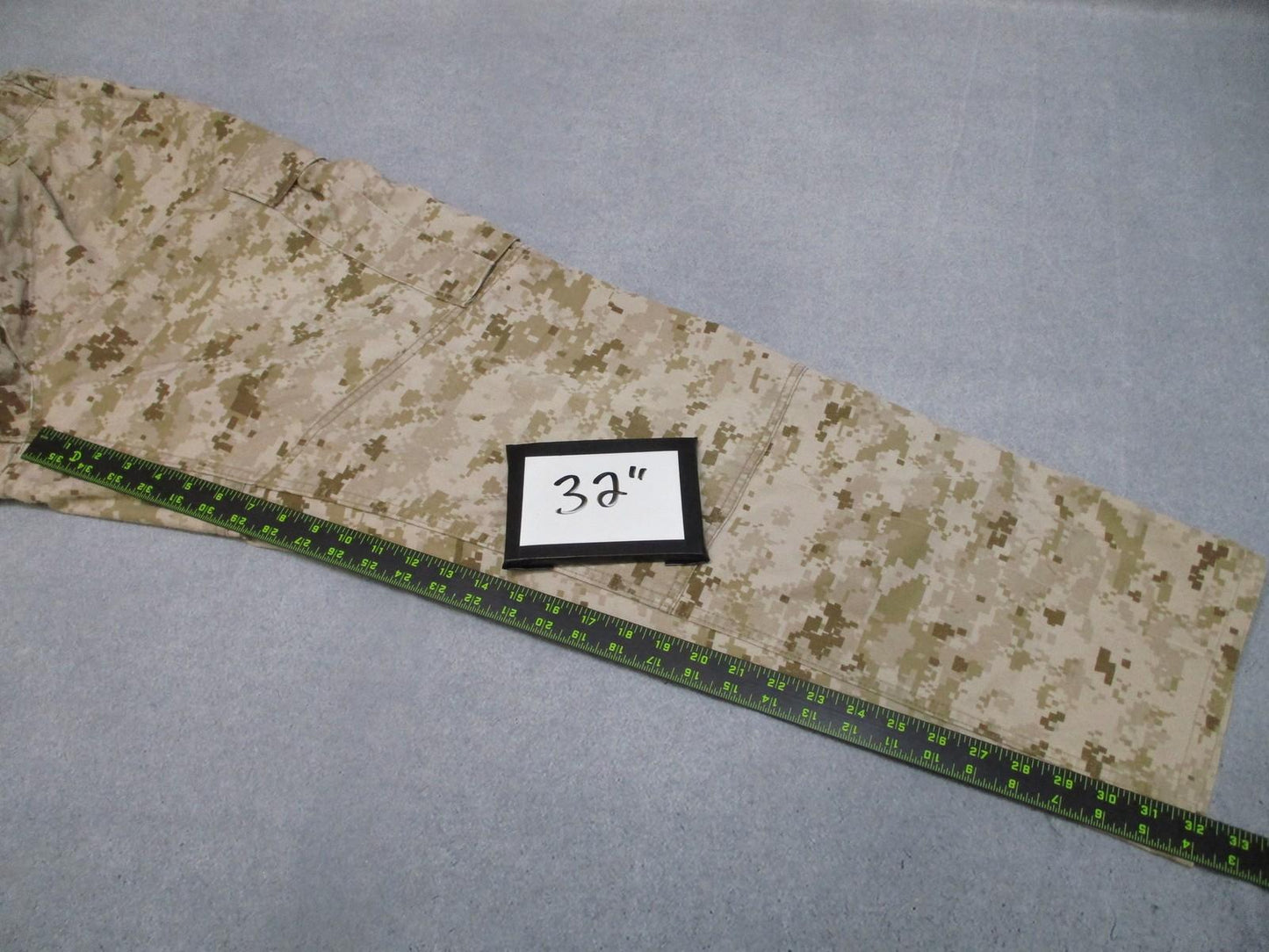 USMC Desert MARPAT Cargo Pants Medium Regular 31-35 Waist 29.5-32.5 Inseam