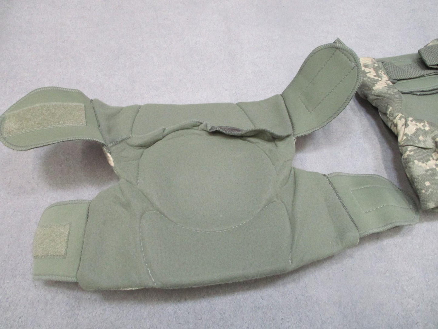 ARMY ACU Military Knee Pads Camo Adjustable Straps Made in USA (Pair) DIGITAL