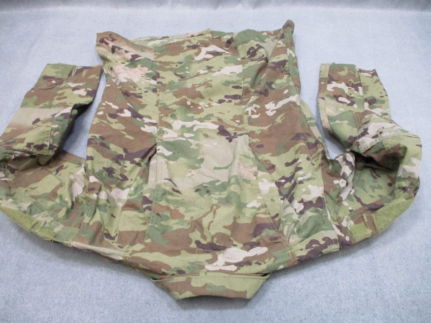 Army Combat Uniform Coat FEMALE FLAME RESISTANT MultiCam Size 33-LONG OCP