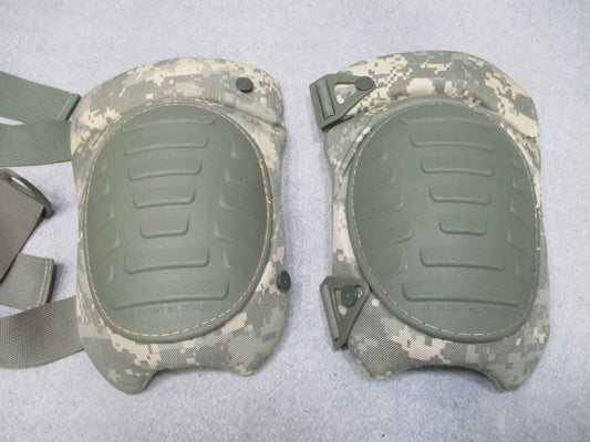 McGuire-Nicholas Workwear Knee Pads Tactical Padded Adjustable Straps Pair - Centex Military Gear