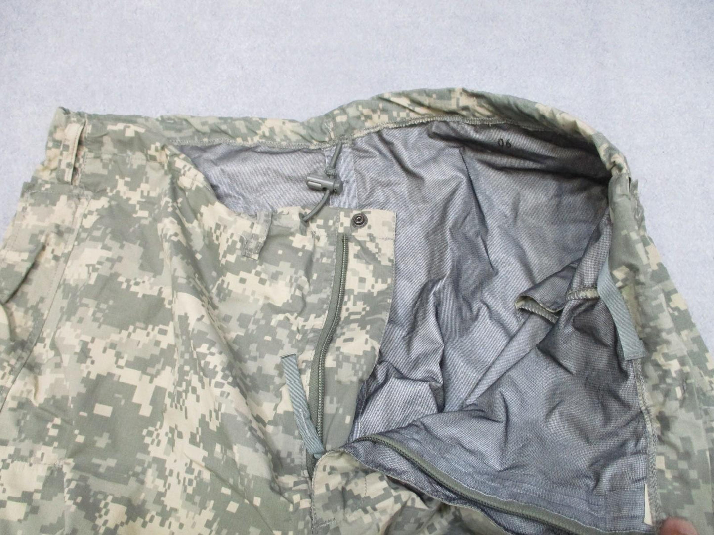 Gen 3 ARMY US Military ACU Digital Camo Cold/Wet Weather Pants Used - Good 38x29 - Centex Military Gear