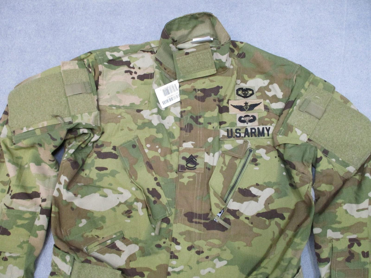 US Army Combat Aircrew Coat Medium-Regular Medical, Aviation, Parachutist Badges - Centex Military Gear