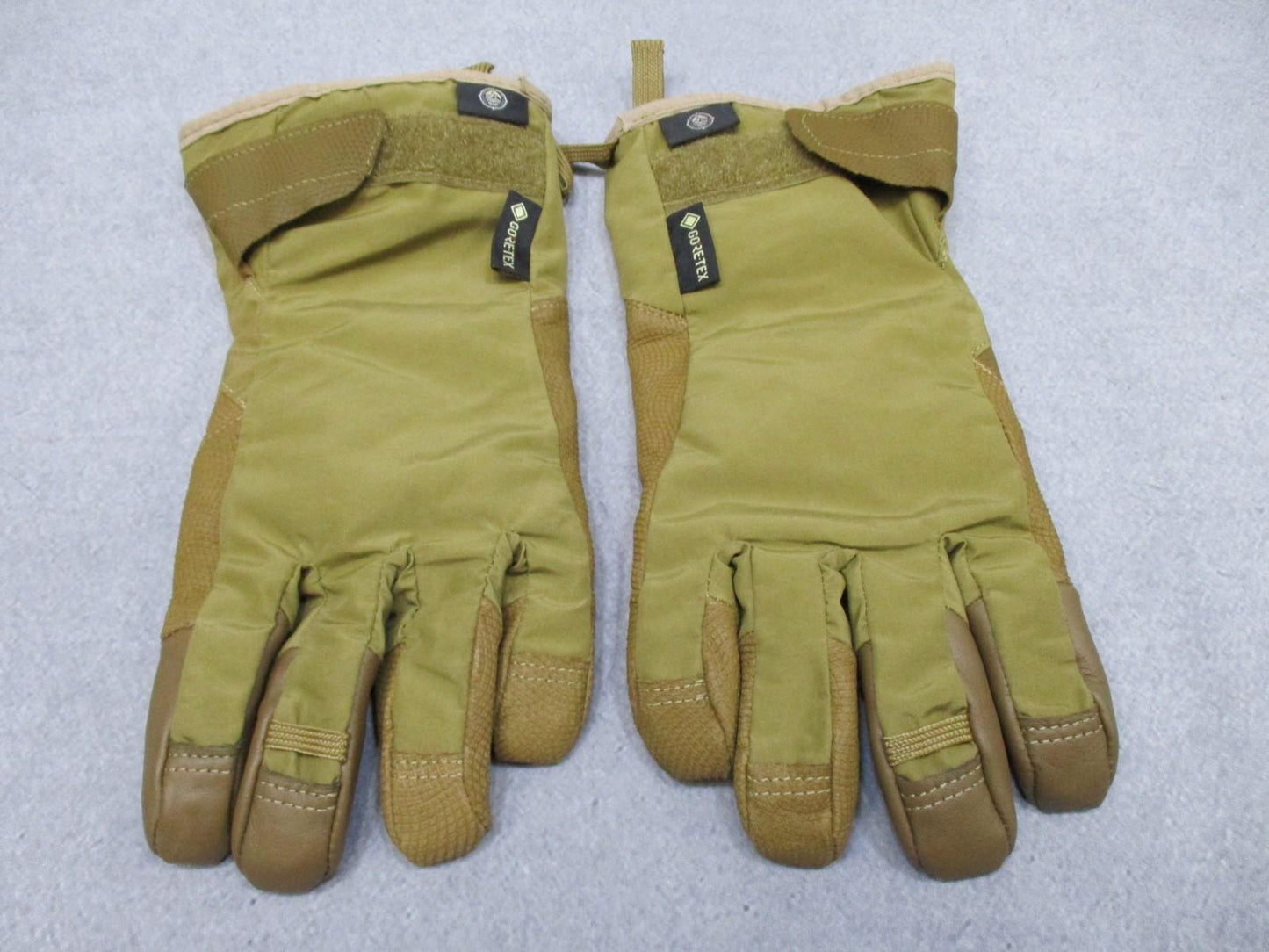 CWGS Dexterous Waterproof Gloves Gore-Tex Size Small - Excellent Pre-Owned - Centex Military Gear