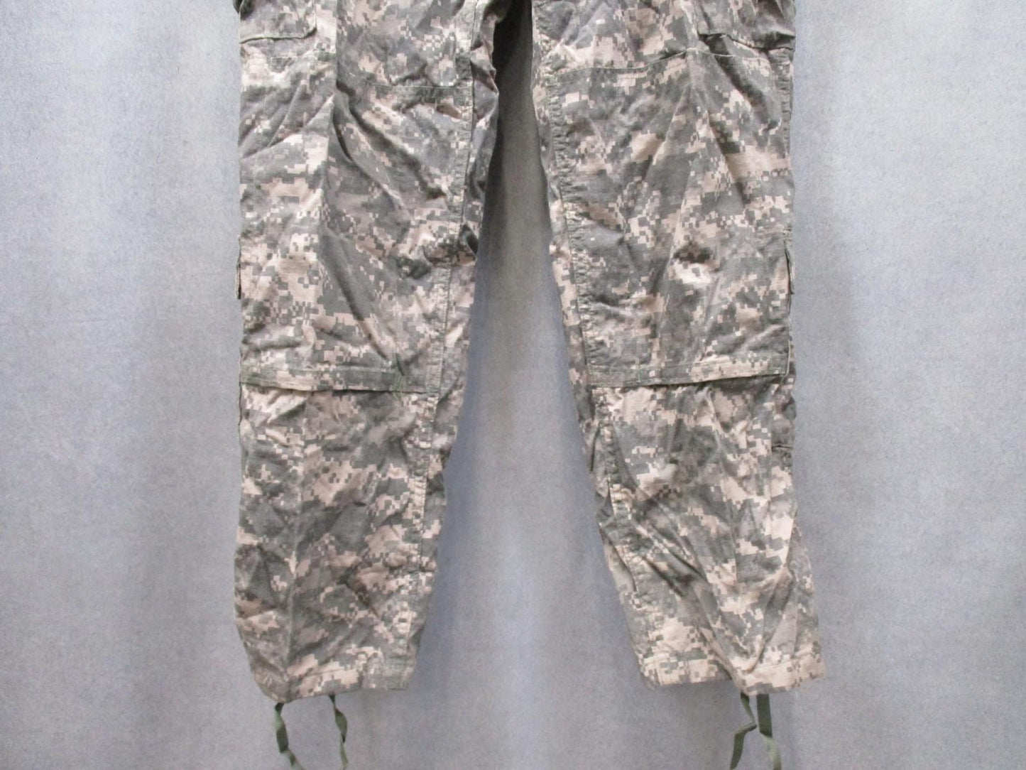 U.S. Army ACU Flame Resistant Combat Uniform Pants Med-Reg NSN 8415-01-573-5902 - Centex Military Gear